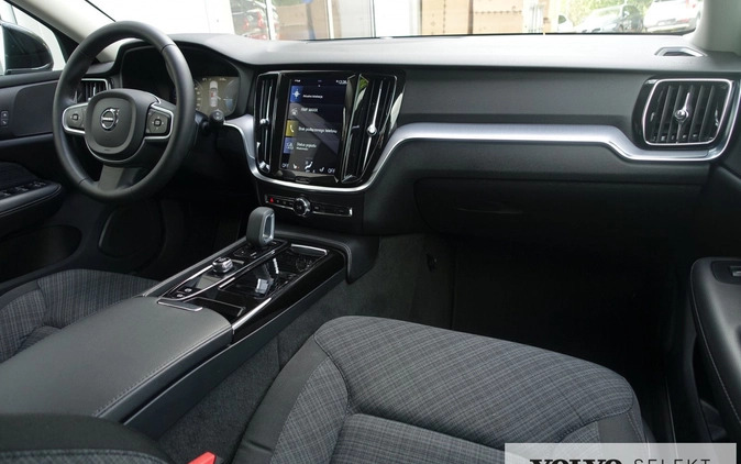 Volvo V60 cena 159900 przebieg: 84000, rok produkcji 2022 z Rumia małe 529
